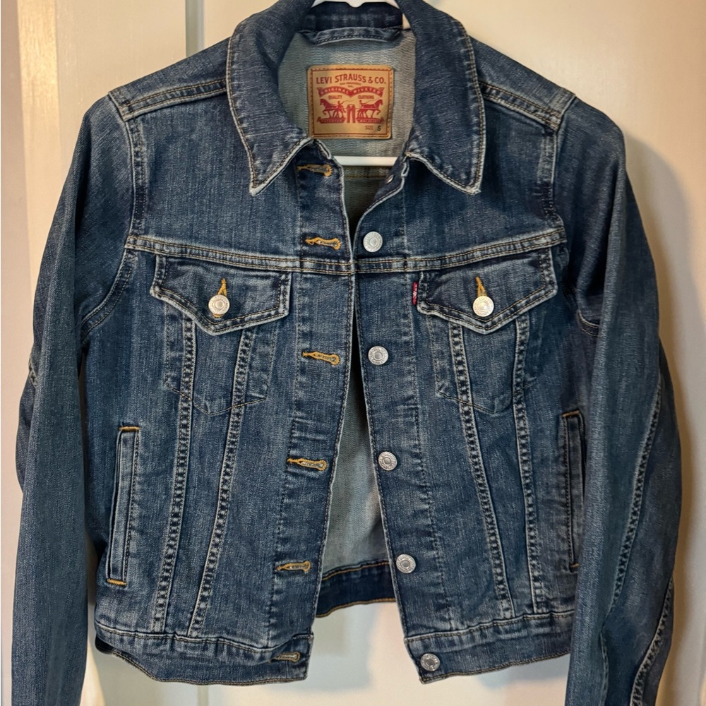 Levi's Classic Women’s Small Denim Jacket